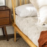 Modern Wood Queen Spindle Bed - Light Oak