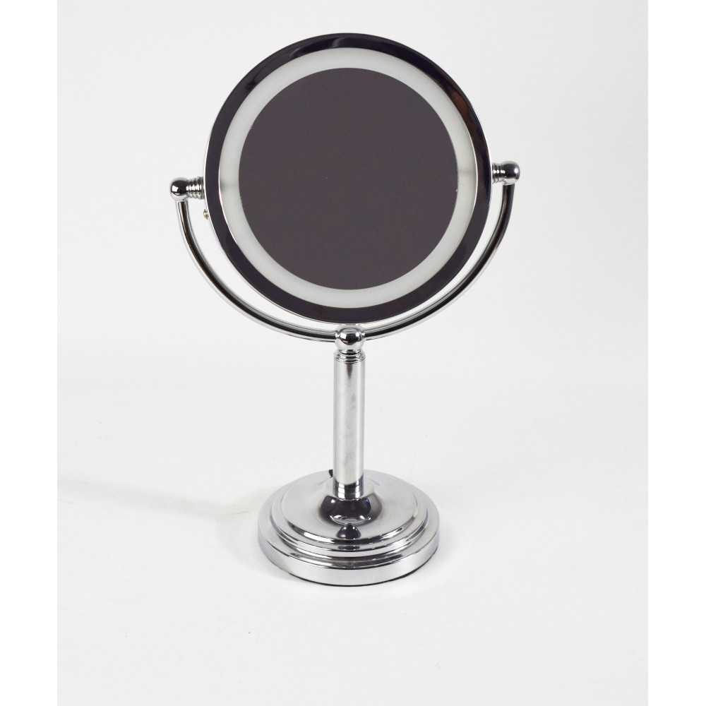 10-in. W Magnifying Mirror_AI-28699