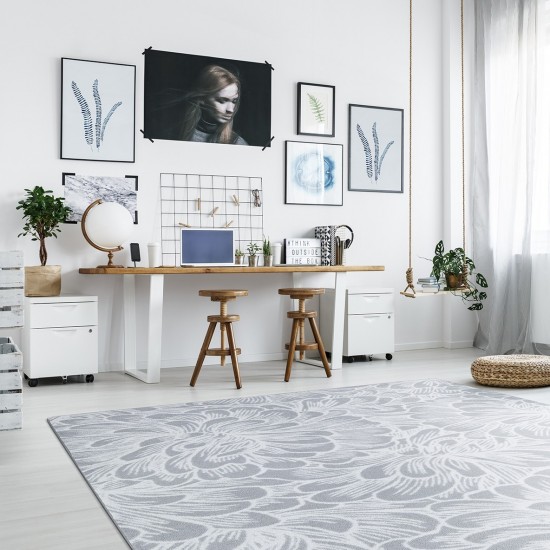 New Bloom 5'4" x 7'8" area rug in color Sterling