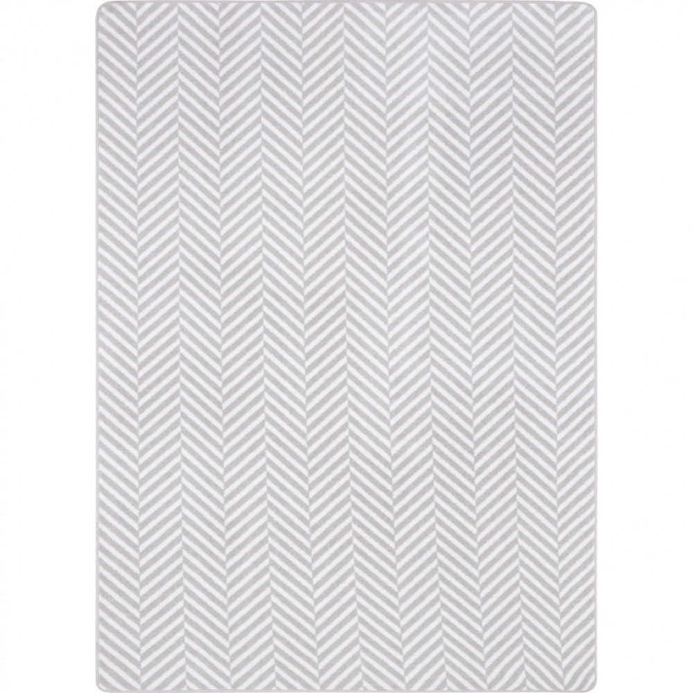 Favorite Retreat 5'4" x 7'8" area rug in color Dove