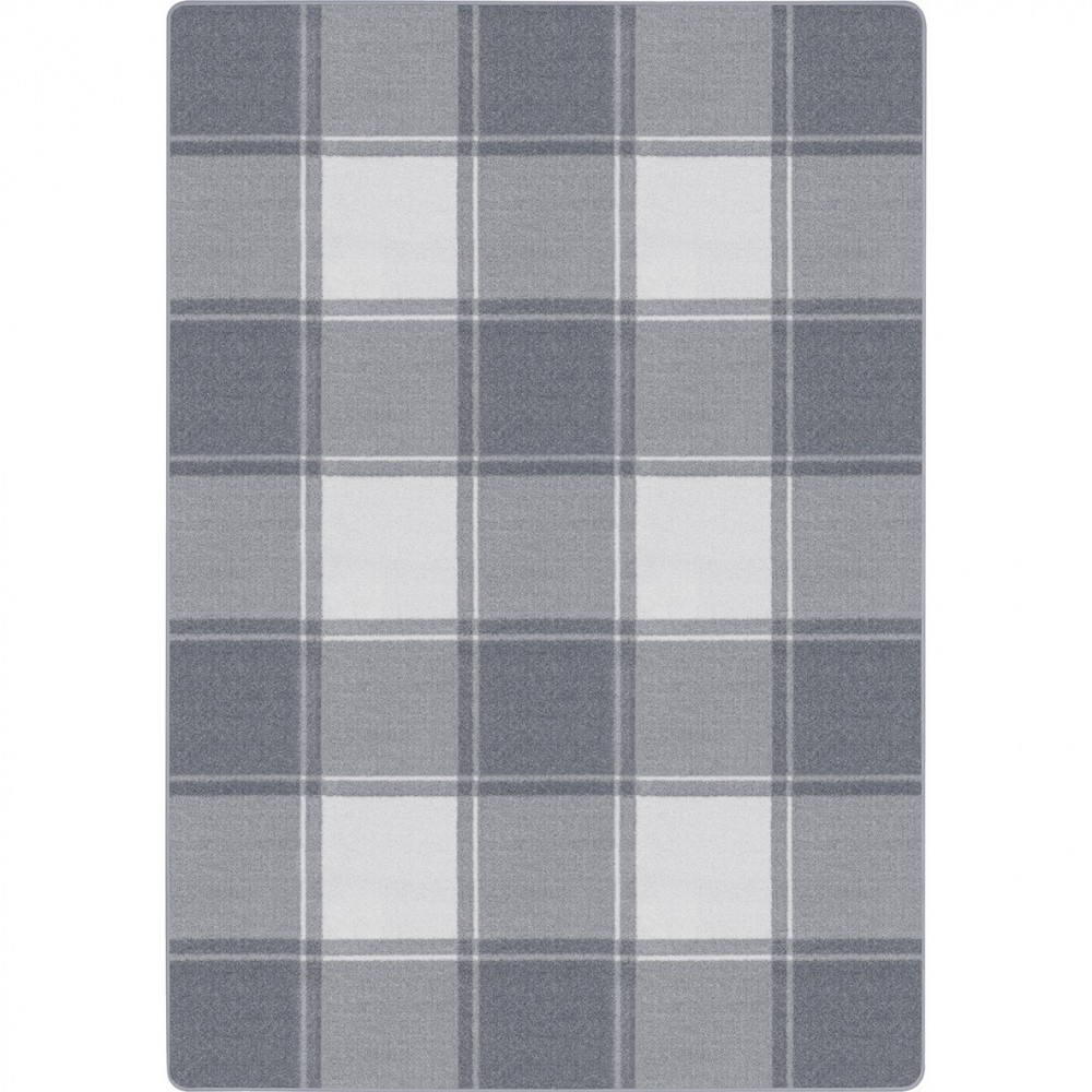 Highlander 3'10" x 5'4" area rug in color Cloudy