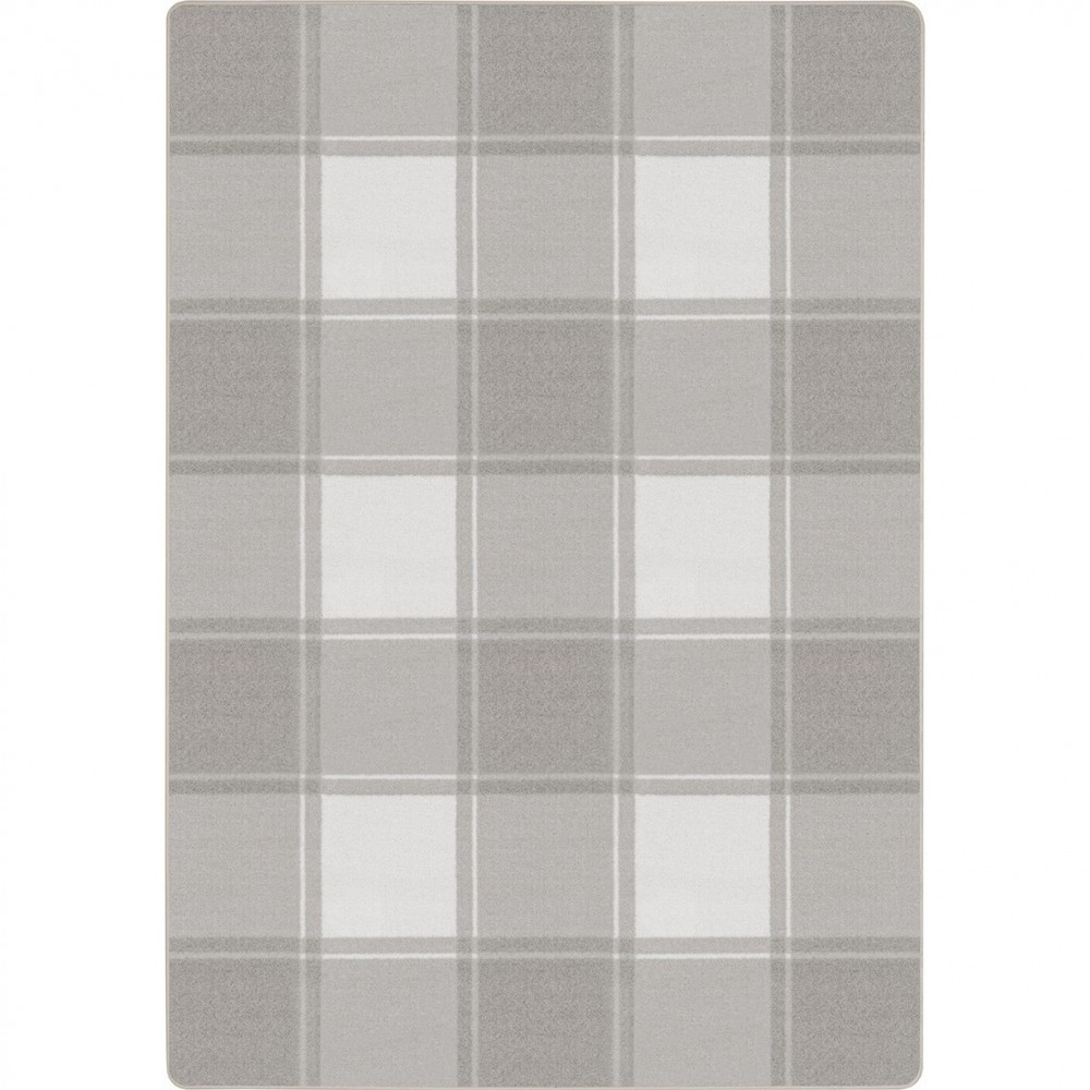 Highlander 5'4" x 7'8" area rug in color Dove