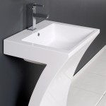 Quadro 23" White Pedestal Sink w/ Medicine Cabinet - Modern Bathroom Vanity