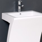 Quadro 23" White Pedestal Sink w/ Medicine Cabinet - Modern Bathroom Vanity