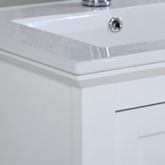 Fresca Manchester 24" White Traditional Bathroom Vanity