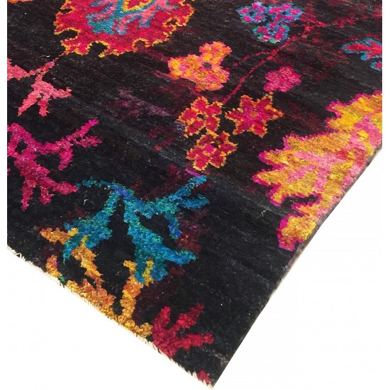 Pasargad Home Ikat Collection Hand-Knotted Sari Silk Area Rug- 6' 7" X 7' 11"