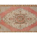 Pasargad Home Vintage Sivas Collection Salmon Wool Area Rug- 4' 7" X 8' 6"