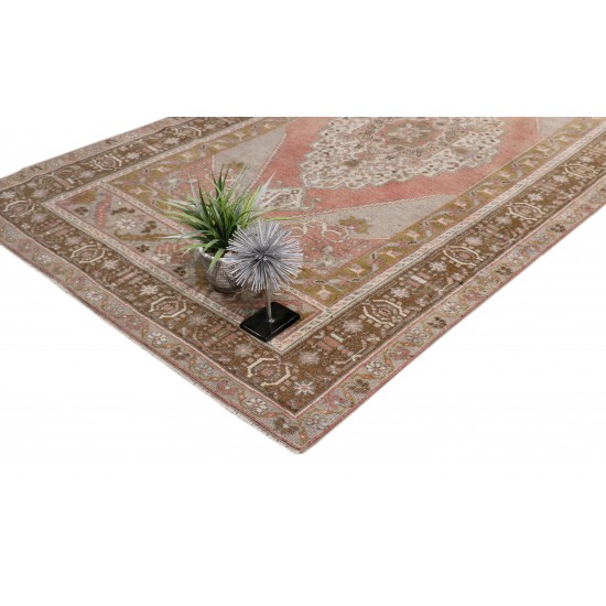 Pasargad Home Vintage Sivas Collection Salmon Wool Area Rug- 4' 7" X 8' 6"