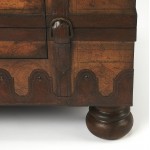 Vasco Old World Map Trunk Table, 576070