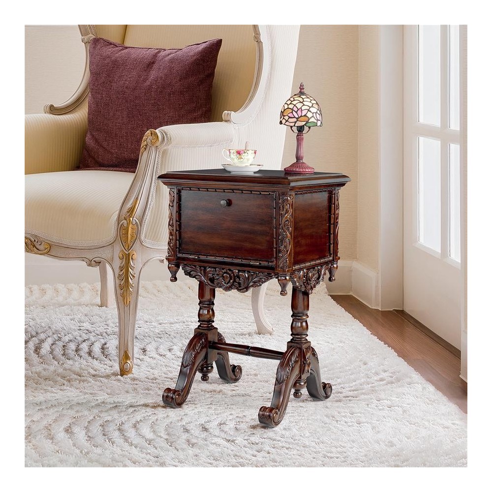 Design Toscano Lady Rebecca Victorian Bedside Table