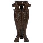 Design Toscano Evenswood Manor Winged Lion Pedestal