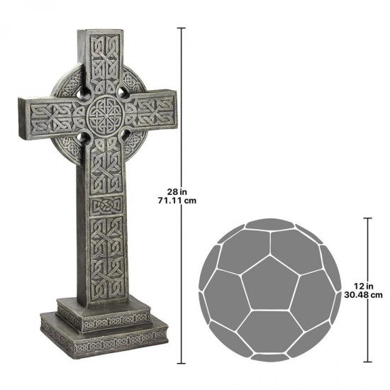 Design Toscano Bannockburn Celtic Cross