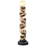 Design Toscano Skulls Spire Lamp