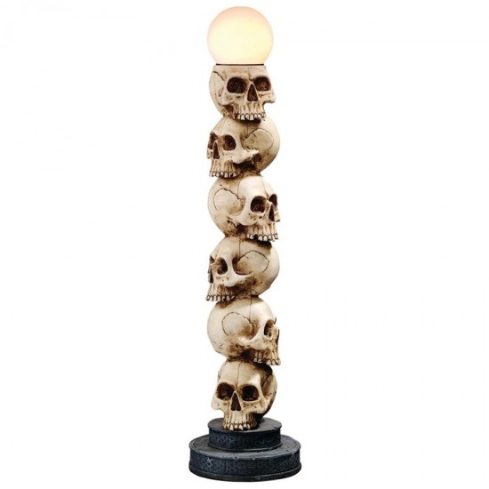 Design Toscano Skulls Spire Lamp