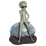 Design Toscano Roswell The Alien With Spacecraft Statue