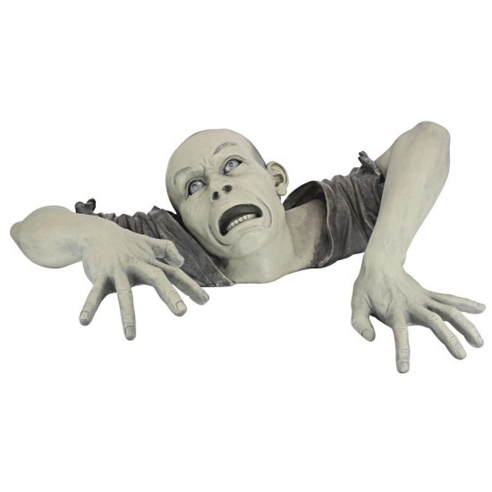 Design Toscano Zombie Of Montclaire Moors Statue