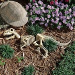 Design Toscano Raptor Skeleton Statue