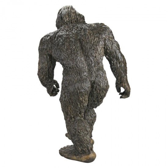 Design Toscano Large Bigfoot The Garden Yeti Statue