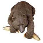 Design Toscano Catch Of The Day Bear Statue