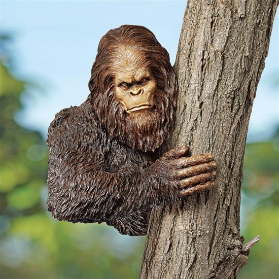 Design Toscano Bigfoot The Bashful Yeti Tree Sculpture