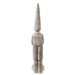 Design Toscano Bastiaan Knothole Gnome Statue