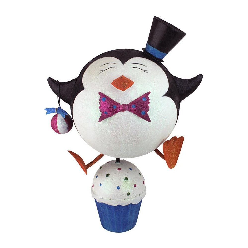 Design Toscano Ginger Cupcake Chorus Line Penguin