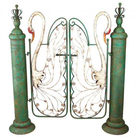 Design Toscano Swan Serenade Metal Garden Gate