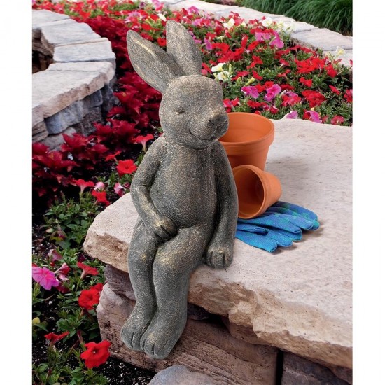 Design Toscano Residing Rabbit Sitting Bunny Statue