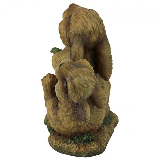 Design Toscano The Carrot Crew Rabbit Statue