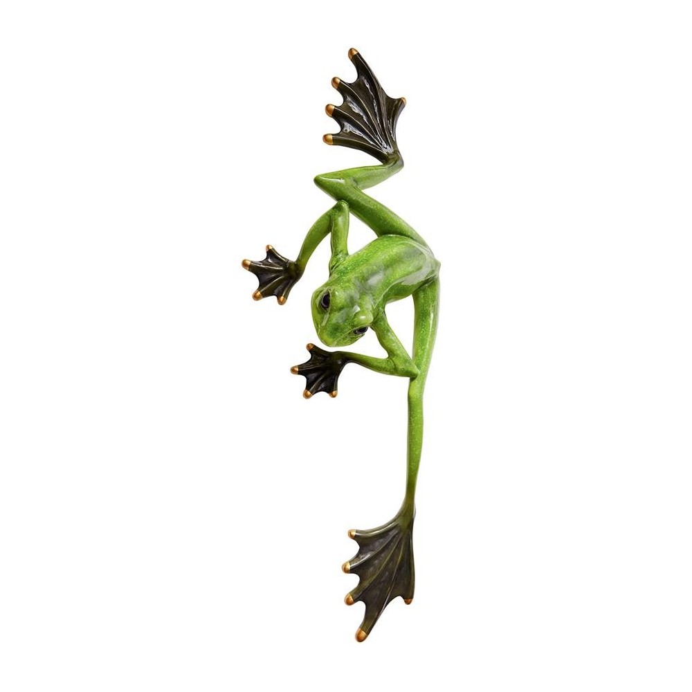 Design Toscano Wallace The Flying Frog Statue