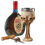 Design Toscano Gothic Scare Skull Goblet