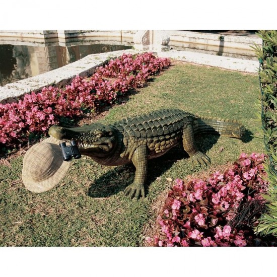 Design Toscano The Gargantuan Garden Gator