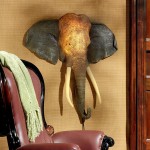 Design Toscano Herd Chieftain Elephant Wall Sconce