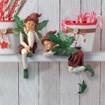 Design Toscano Emmanuel Christmas Elf Sitter