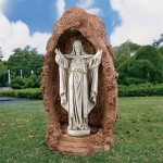 Design Toscano Sacred Heart Of Jesus Garden Statue