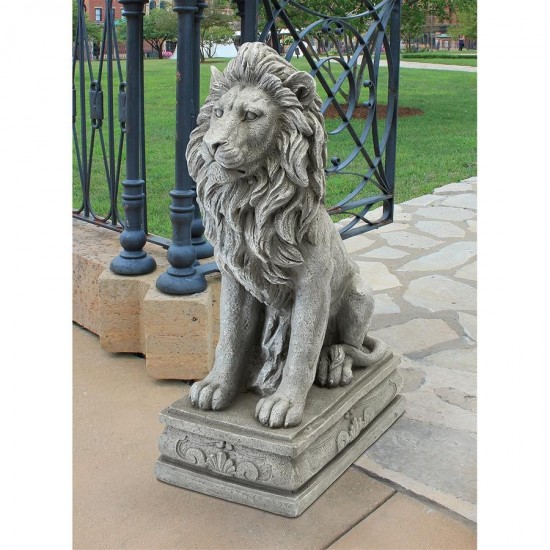 Design Toscano Fouquet Royal Palace Sentinal Lion