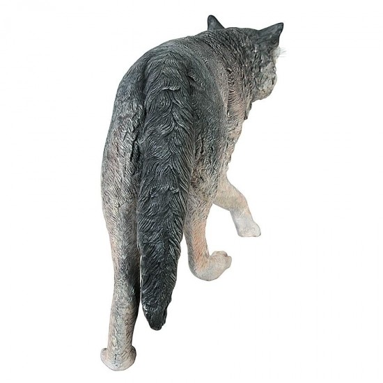 Design Toscano Growling Gray Wolf Statue