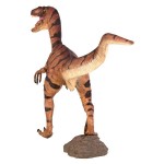 Design Toscano Velociraptor Dinosaur Statue