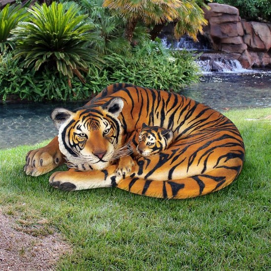 Design Toscano Bengal Tigress With Cub Statue