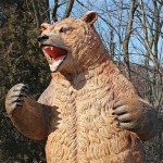 Design Toscano Growling Grizzly Bear Statue