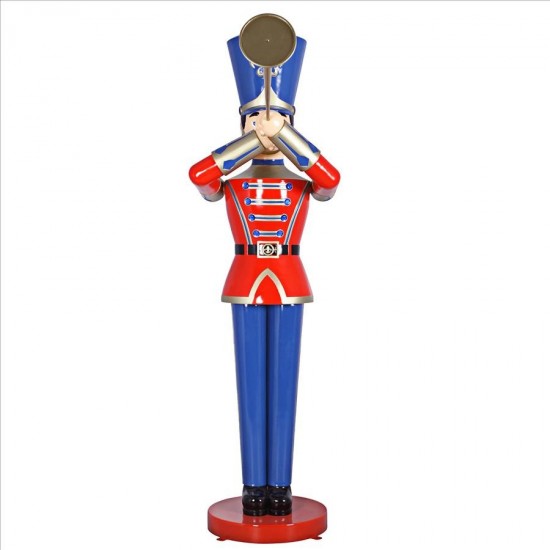 Design Toscano Giant Trumpeting Soldier Statue