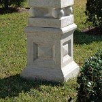 Design Toscano English Plinth For Obelisk