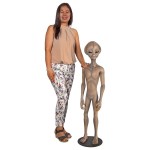 Design Toscano Area 51 Grey Alien Statue