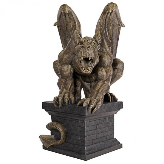 Design Toscano Manchester'S Cathedral Gothic Chimera