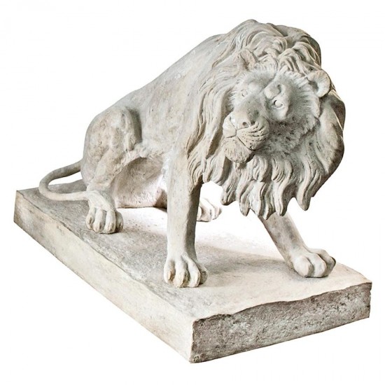 Design Toscano Kingsbury Garden Lion Looking Right