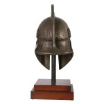 Design Toscano Macedonian Battle Helmet