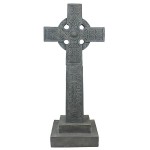 Design Toscano Chisholm Highland Celtic Cross