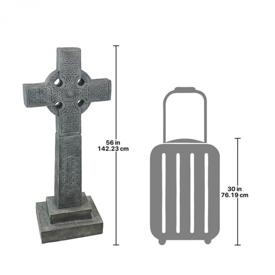 Design Toscano Chisholm Highland Celtic Cross