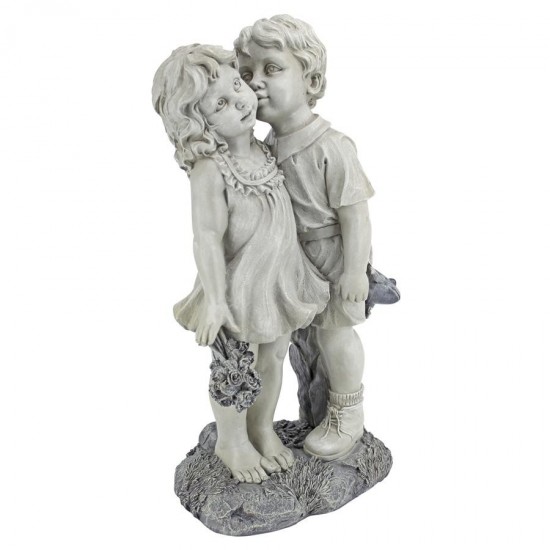 Design Toscano Young Sweethearts Kissing Children