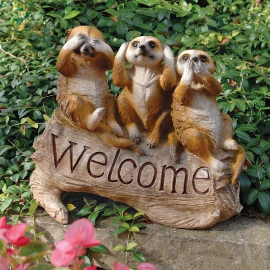 Design Toscano Meerkat Menagerie Welcome Sign